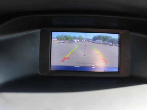 Used 2018 Ford Focus SE FWD image 17