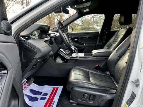 Used 2020 Land Rover Range Rover Evoque SE image 13