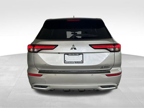 Used 2024 Mitsubishi Outlander SEL FWD image 32