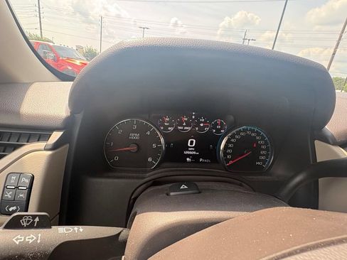Used 2017 GMC Yukon XL Denali w/ Open Road Package AWD/4WD image 11