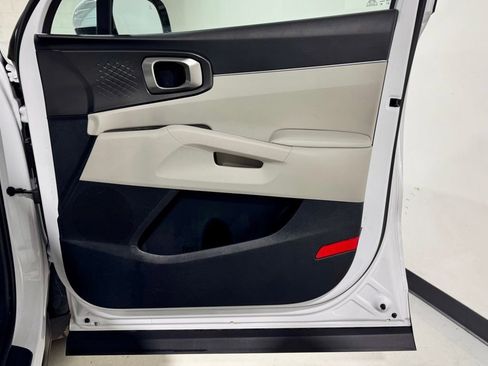 Used 2024 Kia Sorento EX w/ Panoramic Sunroof Package image 27