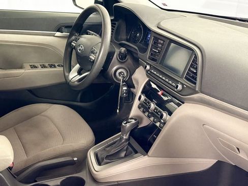 Used 2020 Hyundai Elantra SEL image 40