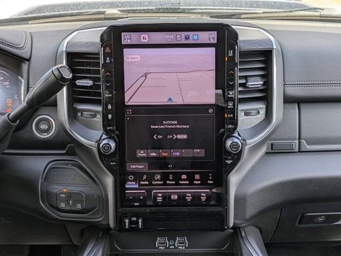 New 2026 RAM 2500 Laramie AWD/4WD image 18