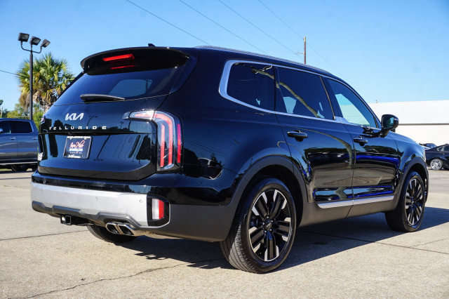 Used 2024 Kia Telluride SX w/ Towing Package FWD image 4