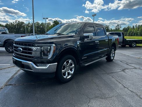 Used 2021 Ford F150 Lariat w/ Equipment Group 502A High AWD/4WD image 2