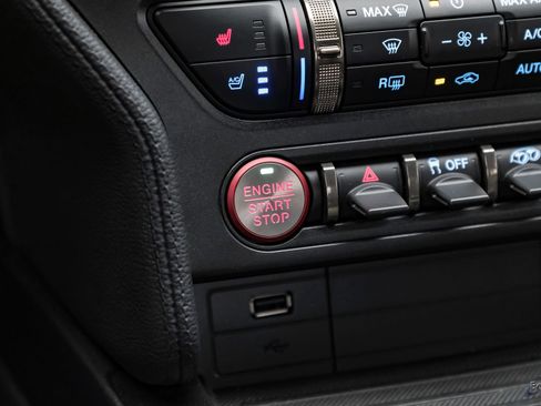 Used 2022 Ford Mustang Shelby GT500 w/ Technology Package RWD image 80