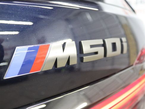 Used 2022 BMW X7 M50i AWD/4WD image 22