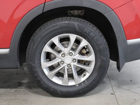 Used 2020 Hyundai Santa Fe SEL FWD image 17