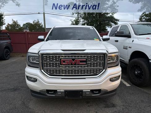 Used 2018 GMC Sierra 1500 Denali w/ Denali Ultimate Package AWD/4WD image 10
