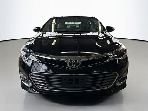 Used 2015 Toyota Avalon XLE image 2