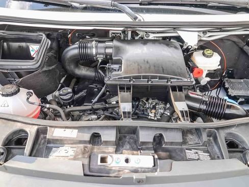 Used 2020 Mercedes-Benz Sprinter 2500 image 27