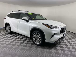 Used 2026 Toyota Highlander Platinum AWD/4WD video 1