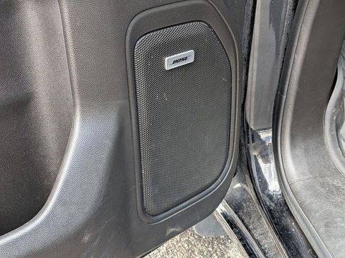 Used 2020 Chevrolet Silverado 1500 LTZ AWD/4WD image 16