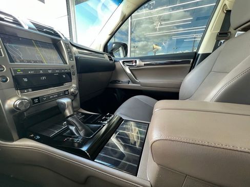 Used 2020 Lexus GX 460 Premium image 67