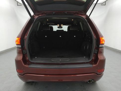 Used 2019 Jeep Grand Cherokee Altitude image 29