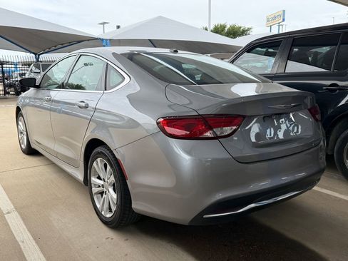 Used 2015 Chrysler 200 Limited w/ Convenience Group FWD image 7