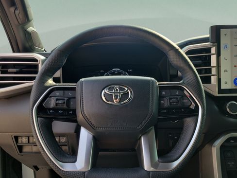 Used 2025 Toyota Tundra Platinum AWD/4WD image 12