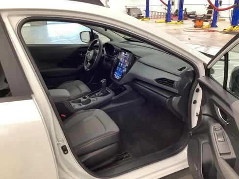 Used 2025 Subaru Crosstrek 2.5i Limited AWD/4WD image 16