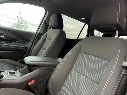 Used 2024 GMC Terrain SLE FWD image 9