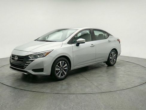 Used 2025 Nissan Versa SV FWD image 3