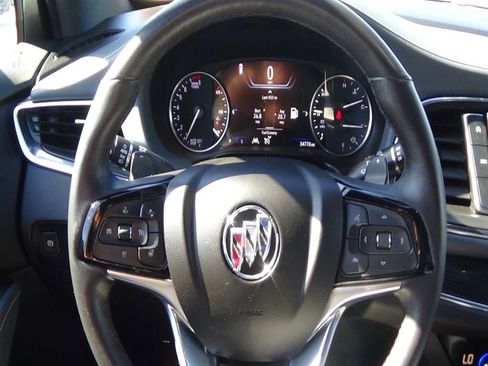 Used 2024 Buick Enclave Premium image 25