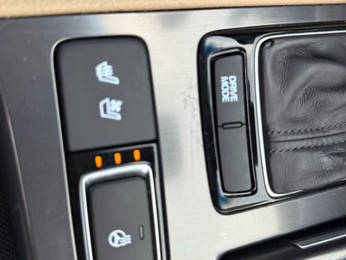 Used 2016 Hyundai Genesis 3.8 w/ Option Group 02 image 34