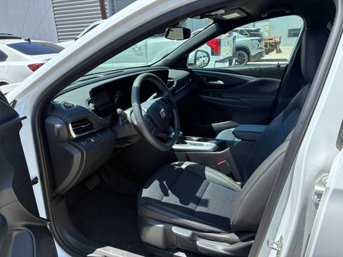 Used 2026 Buick Envista Preferred FWD image 2