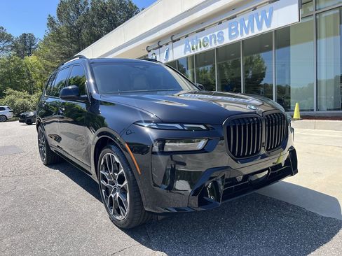 New 2026 BMW X7 xDrive40i w/ M Sport Package AWD/4WD image 1