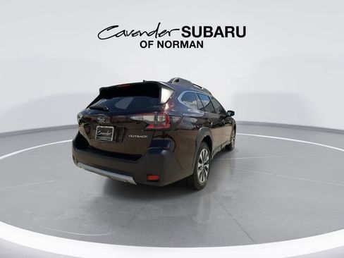 Used 2025 Subaru Outback Limited image 2