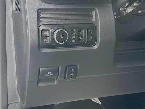 New 2026 Ford F250 Lariat w/ Black Appearance Package image 10