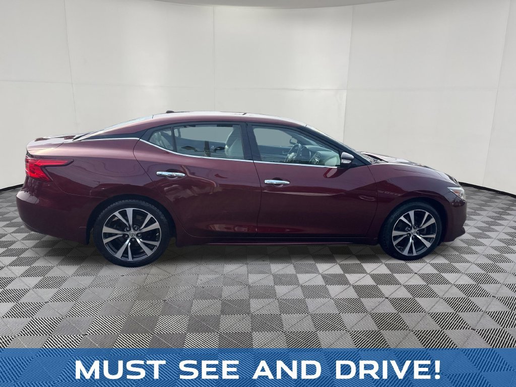 Used 2017 Nissan Maxima 3.5 SV w/ Interior Lighting Package FWD image 7