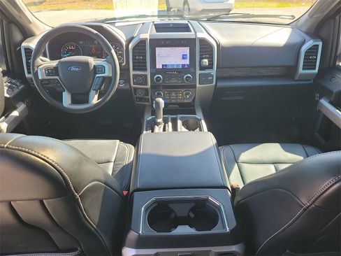 Used 2019 Ford F150 Lariat w/ Equipment Group 502A Luxury image 13
