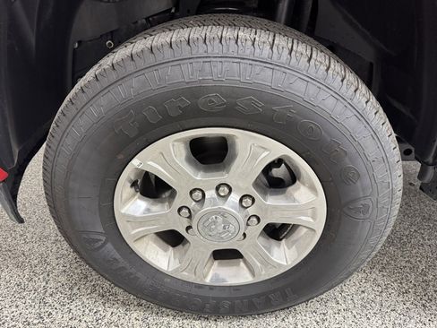 Used 2024 RAM 2500 Big Horn w/ Sport Appearance Package image 17