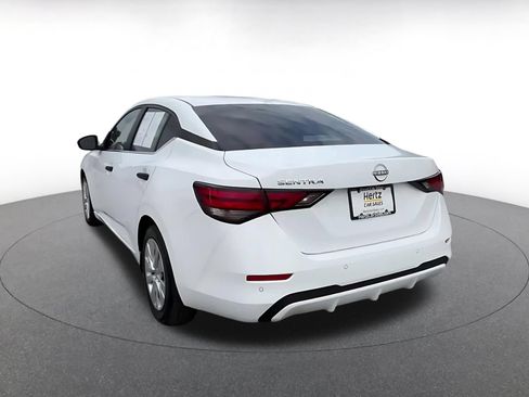 Used 2025 Nissan Sentra S FWD image 11