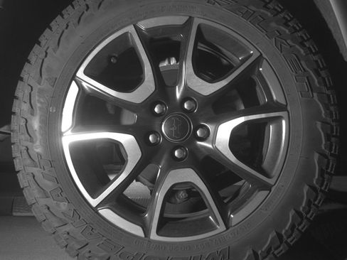 Used 2025 Jeep Compass Trailhawk image 15