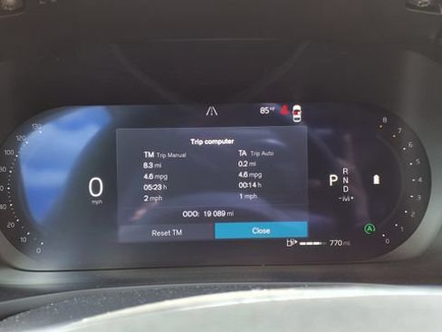 Used 2025 Volvo V60 B5 Cross Country Plus AWD/4WD image 30