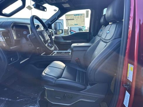 New 2026 Ford F250 Platinum w/ FX4 Off-Road Package image 9