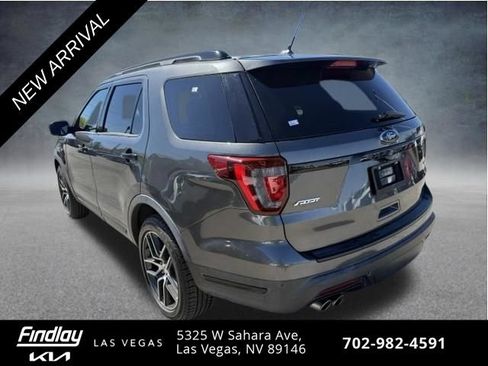 Used 2018 Ford Explorer Sport w/ Equipment Group 401A AWD/4WD image 2