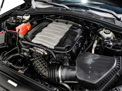 Used 2018 Chevrolet Camaro SS RWD image 41