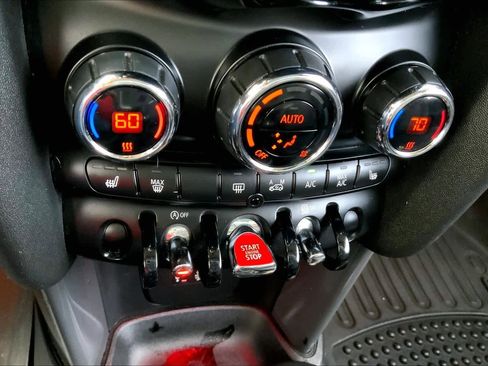 Used 2015 MINI Cooper 2-Door Hardtop image 31