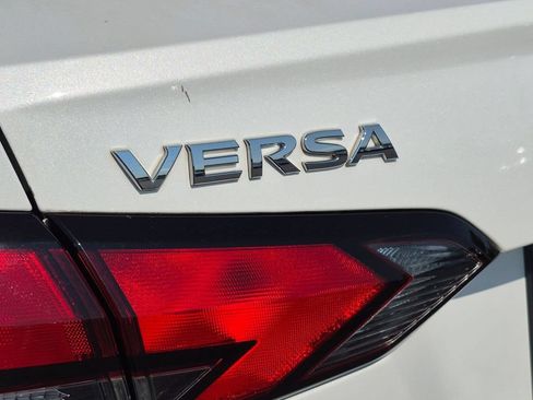 Used 2023 Nissan Versa SV FWD image 23