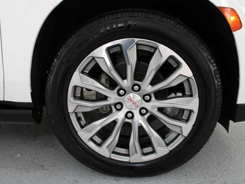 Used 2021 GMC Yukon XL Denali w/ Denali Ultimate Package image 92