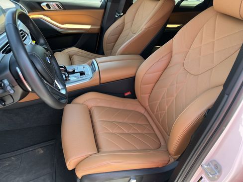 Used 2023 BMW X5 xDrive40i w/ Parking Assistance Package image 18