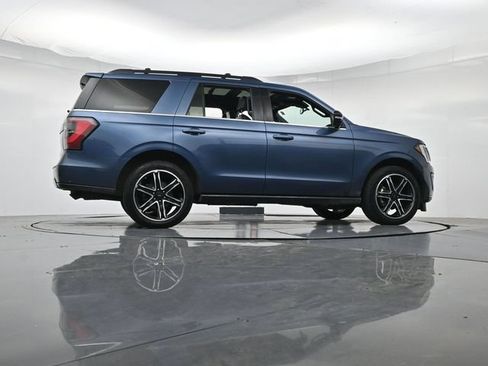 Certified 2019 Ford Expedition Limited w/ Equipment Group 303A AWD/4WD image 38
