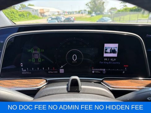 Used 2023 Cadillac Escalade Sport Platinum w/ Heavy-Duty Trailer Package AWD/4WD image 17