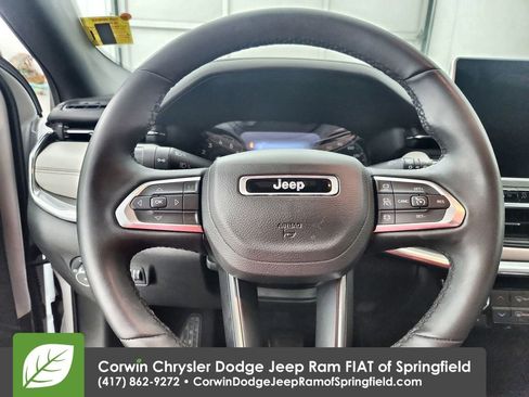 Certified 2024 Jeep Compass Limited image 22
