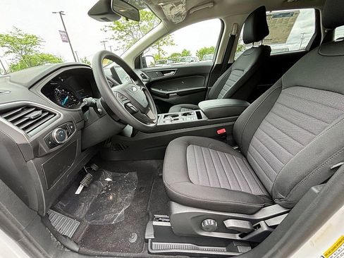 New 2024 Ford Edge SE w/ Black Appearance Package image 13