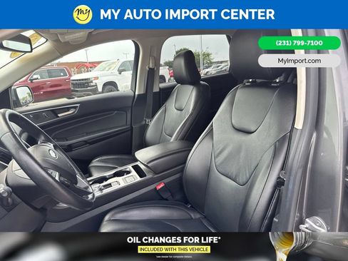 Used 2022 Ford Edge Titanium AWD/4WD image 14