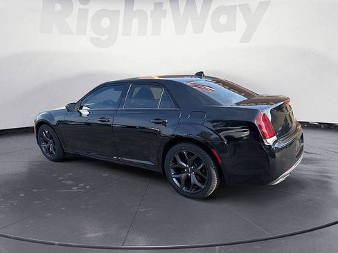 Used 2021 Chrysler 300 S RWD image 3