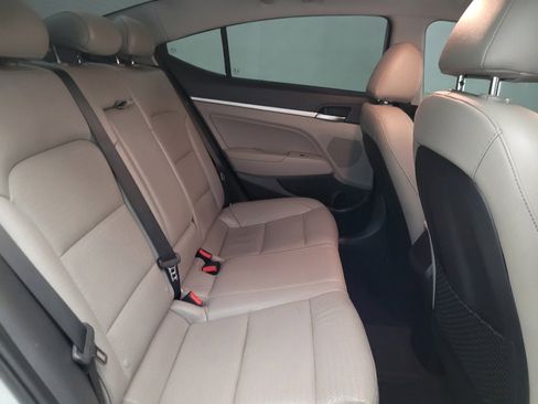 Used 2019 Hyundai Elantra Limited w/ Ultimate Package 02 FWD image 19